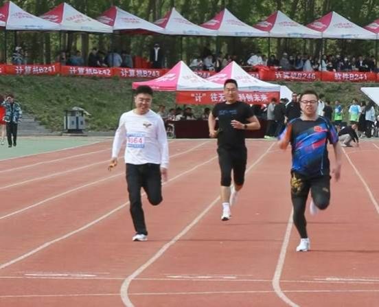 说明: 0c816f1439d9796eaf2e90b6219ca3e