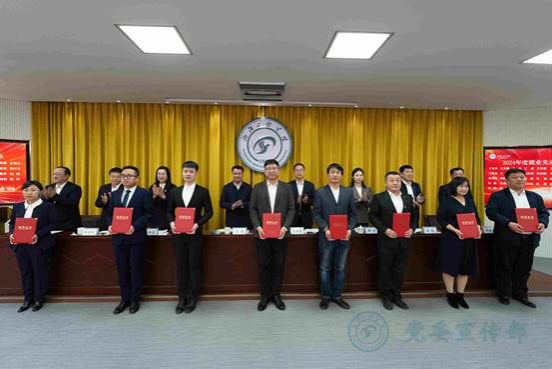 毕业生就业先进个人代表2